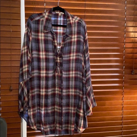 LIGHTWEIGHT LONG TUNIC WITH BELL SLEEVES - Picture 1 of 7